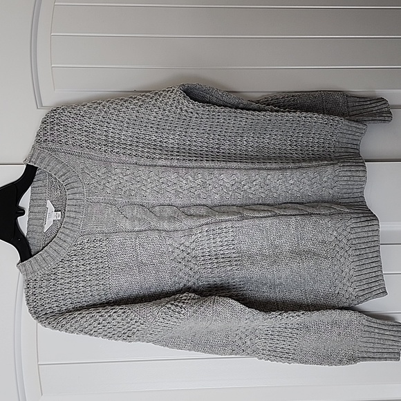 Time and Tru Gray Knit Sweater - Picture 1 of 2